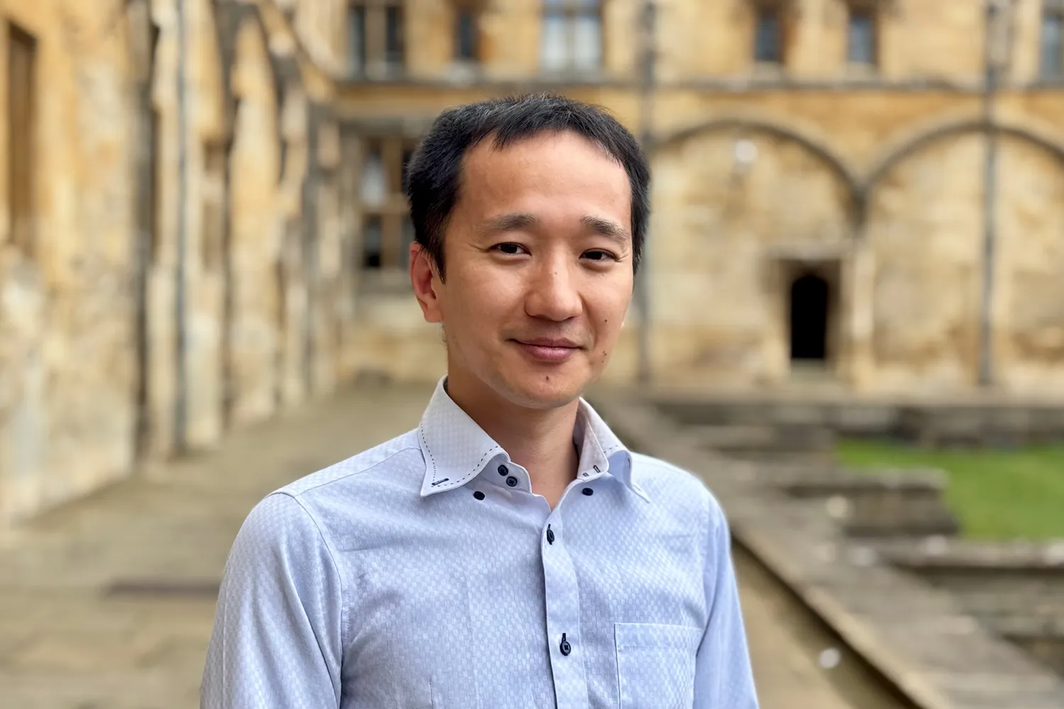 CUR Approximation and Polynomial Interpolation: Connections and Applications