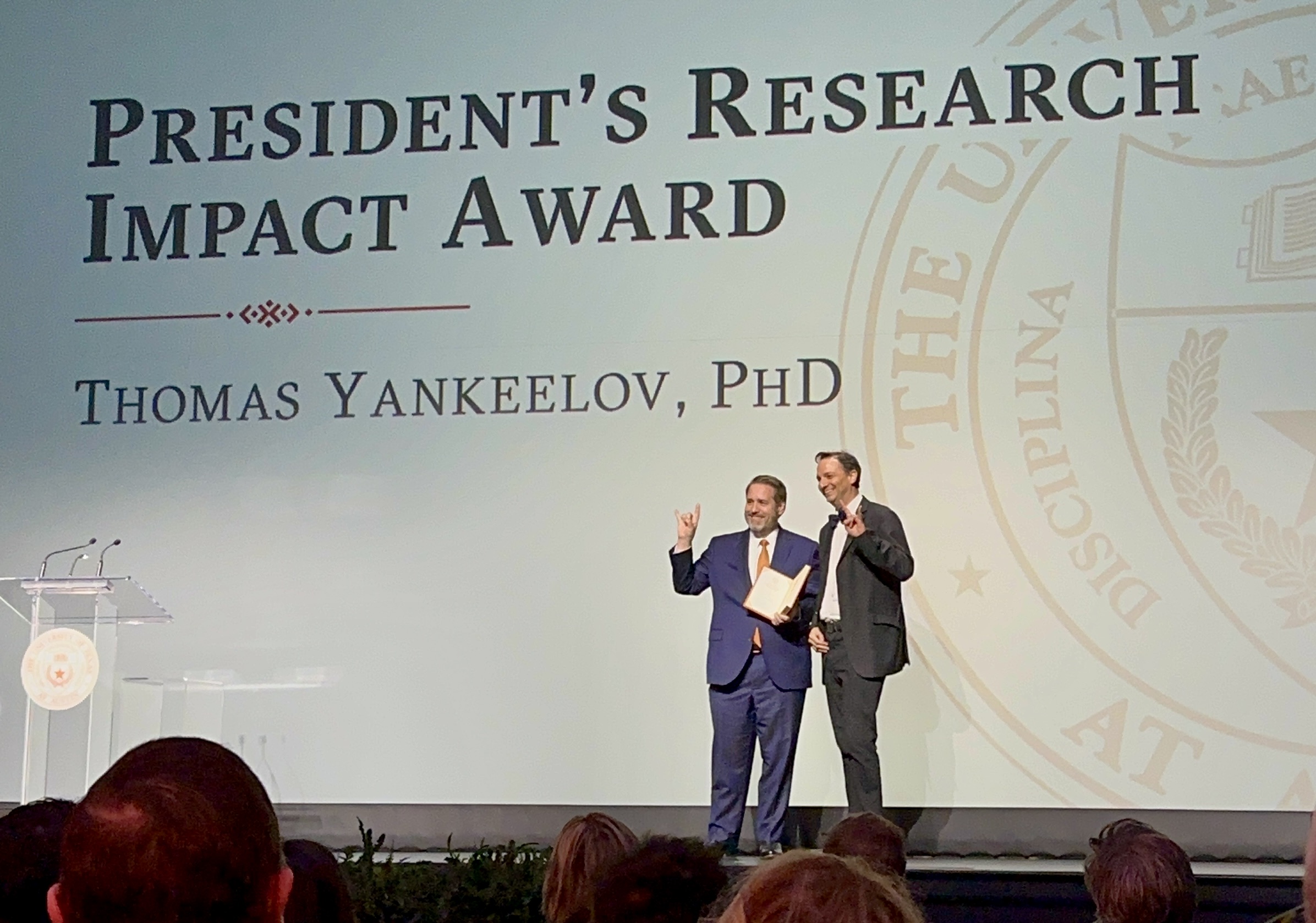 L-r: UT President Jim Davis, Janine Barchas, Tom Yankeelov, Oscar Cásares, Edoardo Baldini, Brian Korgel, and Interim Vice President for Research Fernanda Leite. Credit: Oden Institute