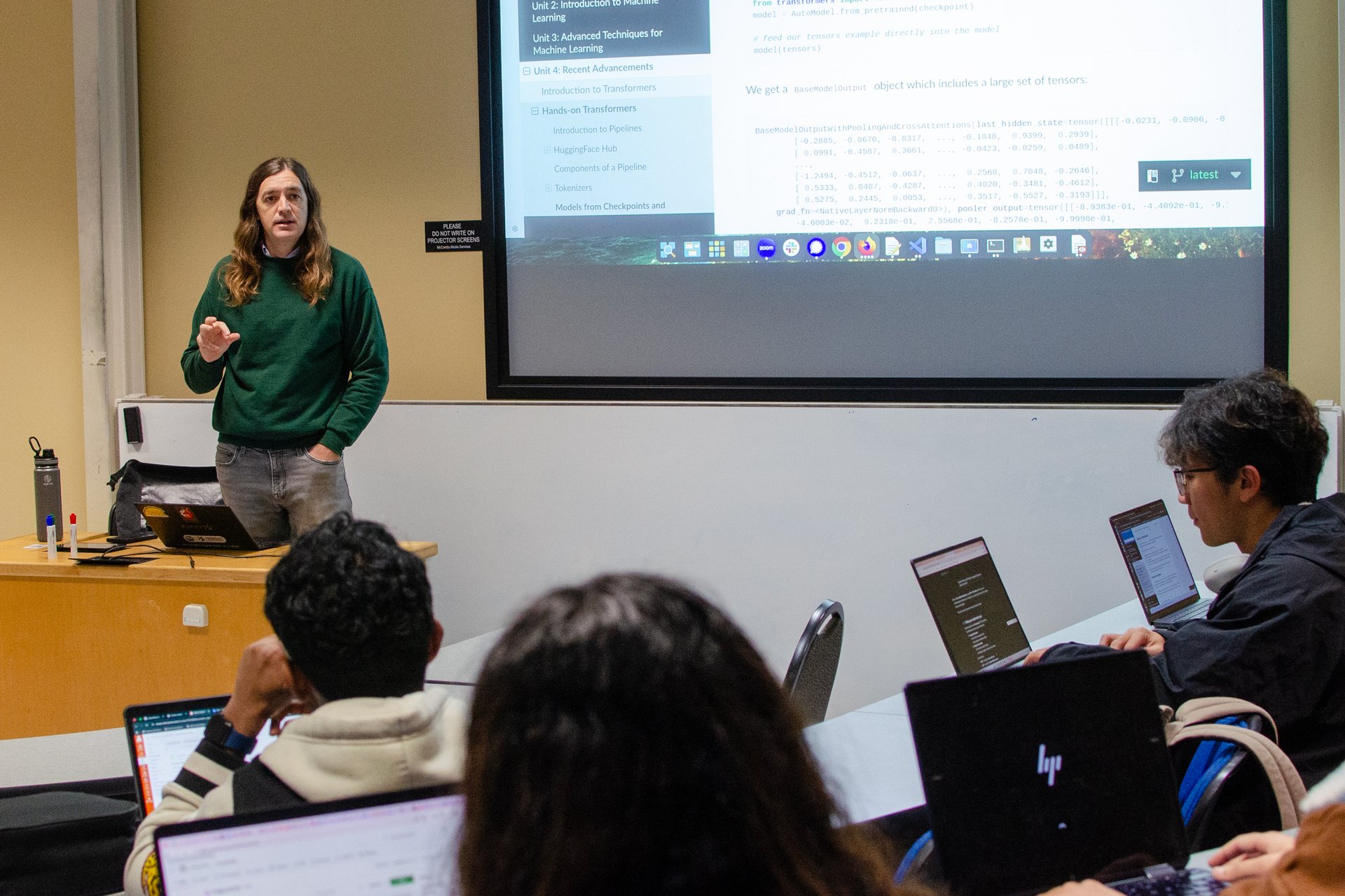 TACC is helping students master leading technologies AI through academic courses aimed at thriving in a changing computational landscape. TACC's Joe Stubbs lectures on intelligent systems, Fall 2025. Photo credit: Jorge Salazar, TACC